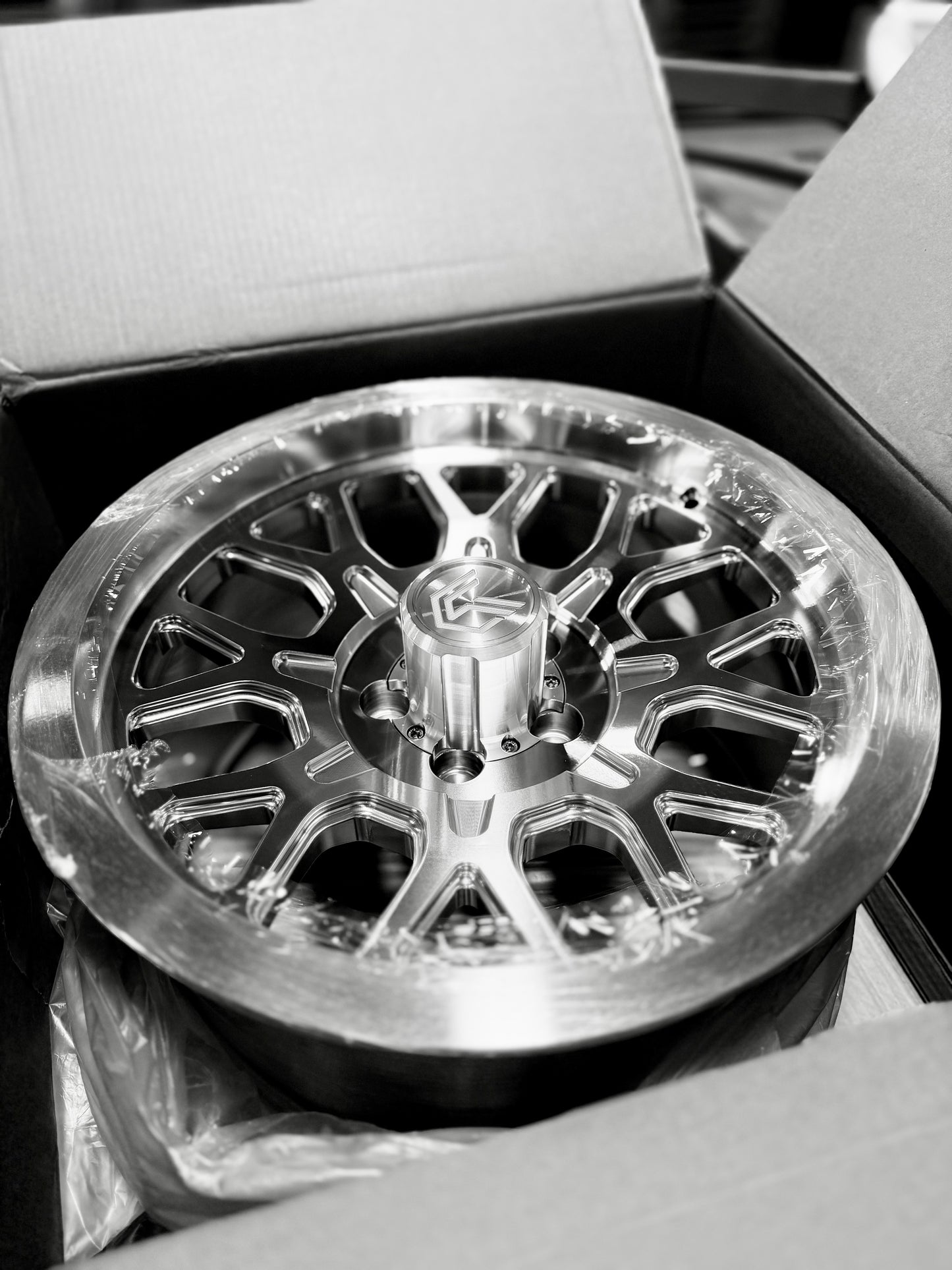 LF20 18x9 Forged Wheel