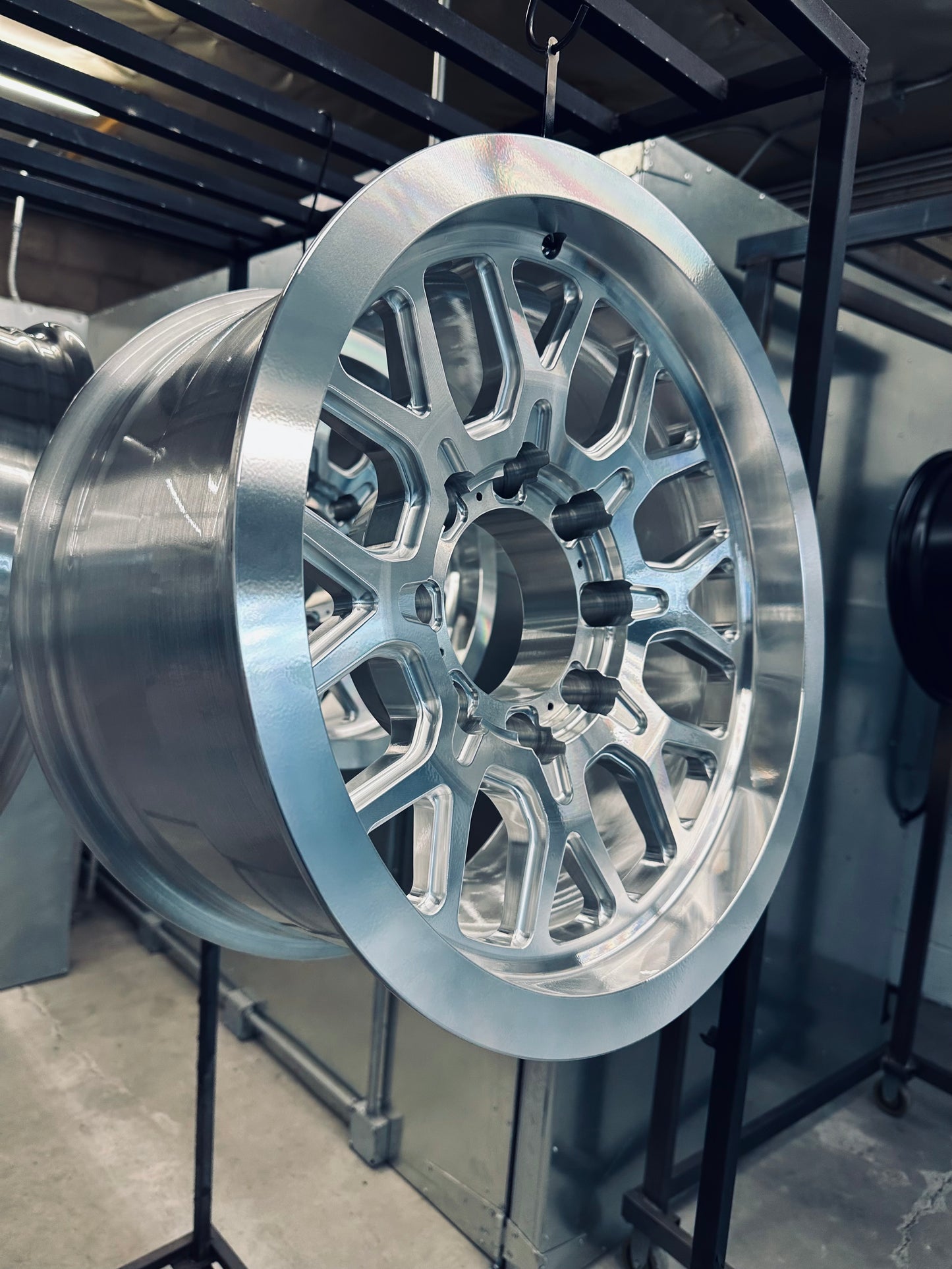 LF20 18x9 Forged Wheel